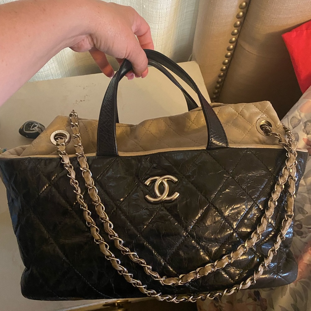 Amazing rare Chanel with crinkled calfskin and supper soft calfskin top